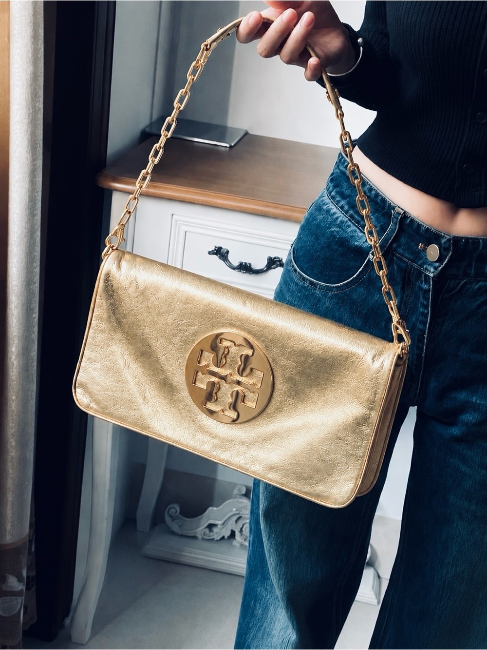 Tory Burch Reva Metallic Gold Leather Shoulder Bag / Clutch w Chain Strap